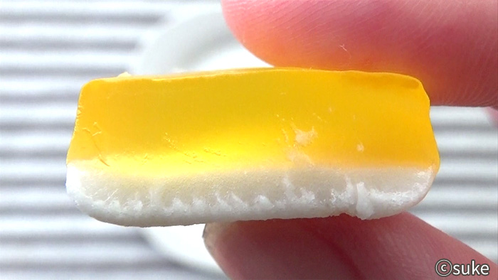 HARIBO スーパーマリオ グミ 酸味のあるレモン味のコイン断面画像