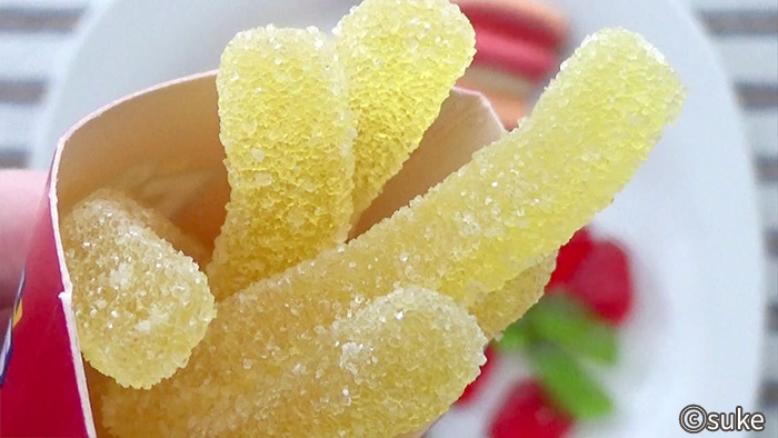 ユピ ランチセットグミ ポテト表面のシャクシャクする砂糖の画像
